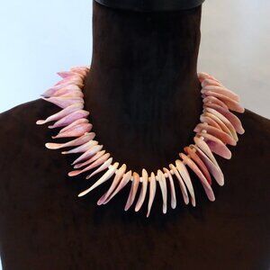 VINTAGE PINK SHELL LEI NECKLACE CHOKER COLLAR 5.5” diameter (PRE-OWNED)